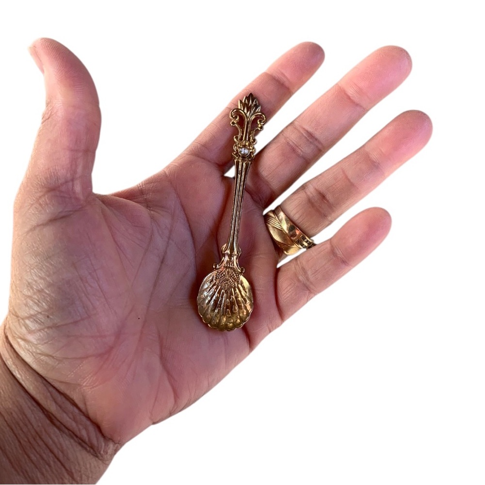 Vintage-style gold-tone mini teaspoon - Picture 8 of 11